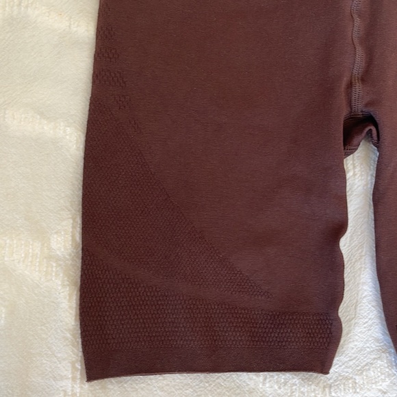 Fabletics Sculptknit High Waisted 6” Short | Size Small - Picture 10 of 14